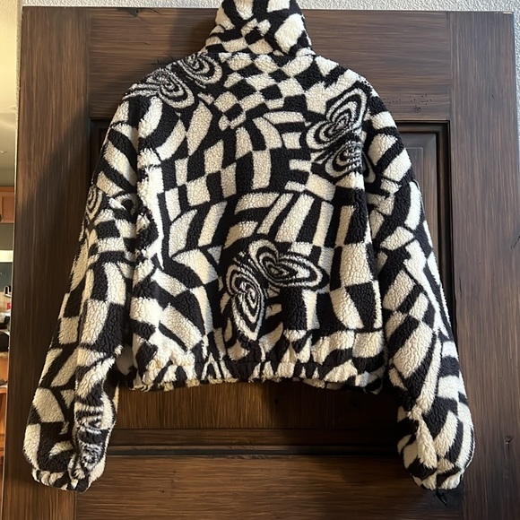 Urban Outfitters Olivia Print Sherpa Jacket - Picture 7 of 10